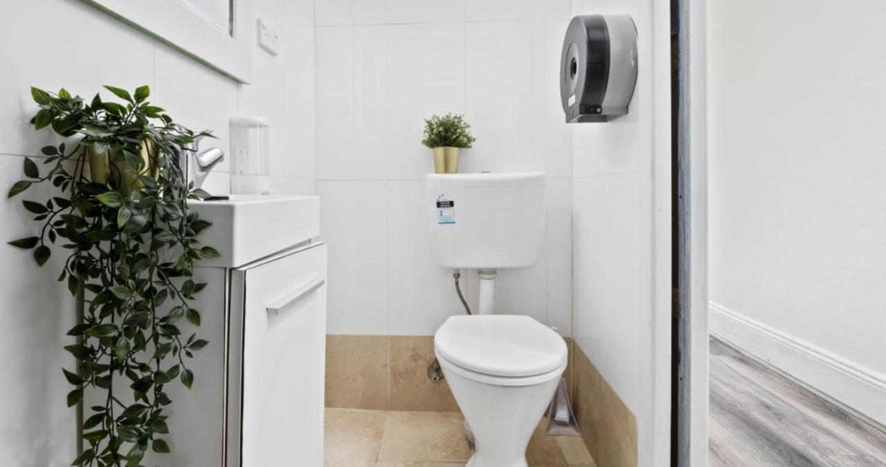 Hotel 64 Cité de Cité de Sydney Extérieur photo